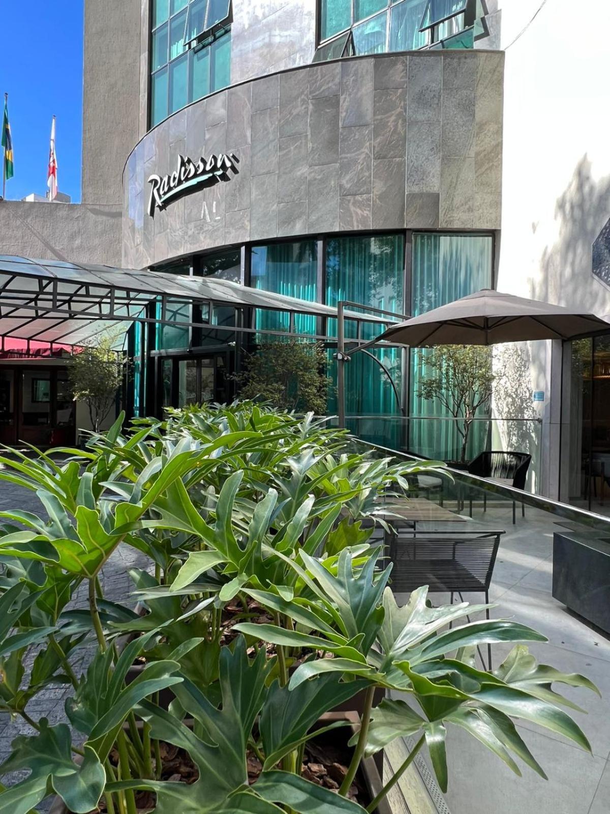 Radisson Oscar Freire Hotel Sao Paulo Exterior foto The patio at the new location